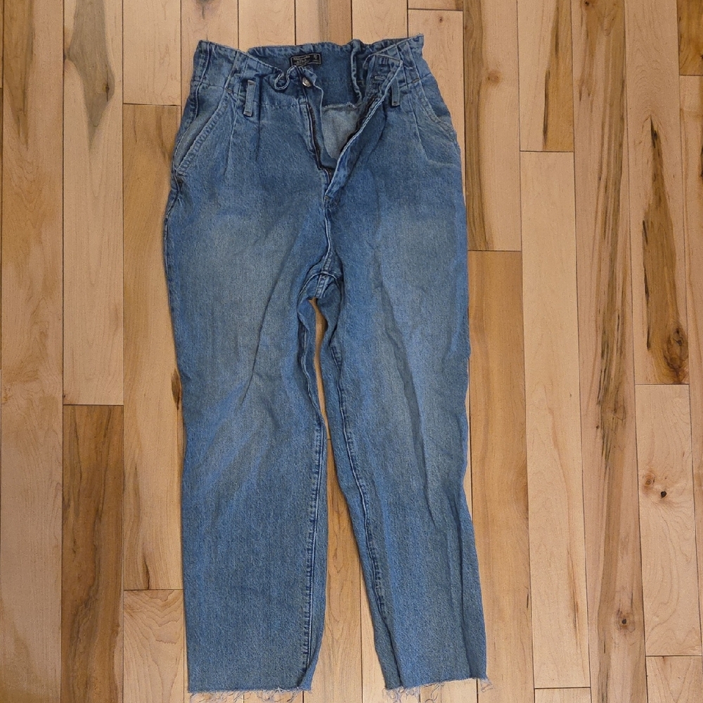 Abercrombie & Fitch Denim Mom Jeans
